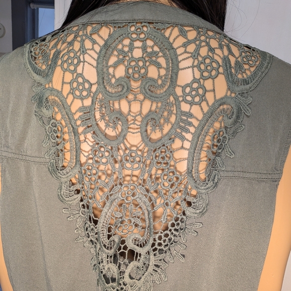 Maurice's Army Green Sleeveless Cardigan Vest - Picture 2 of 13